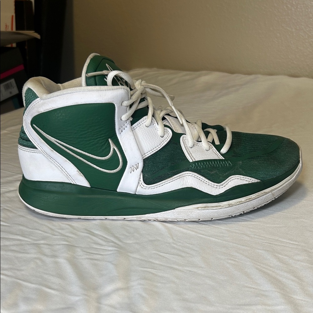 Nike Kyrie Infinity TB Gorge Green Lace Up Basketball Sneakers Men’s Size 12